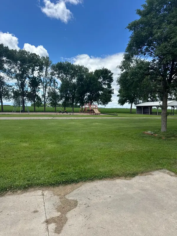 106 2nd AVE N, Mooreton, ND 58061