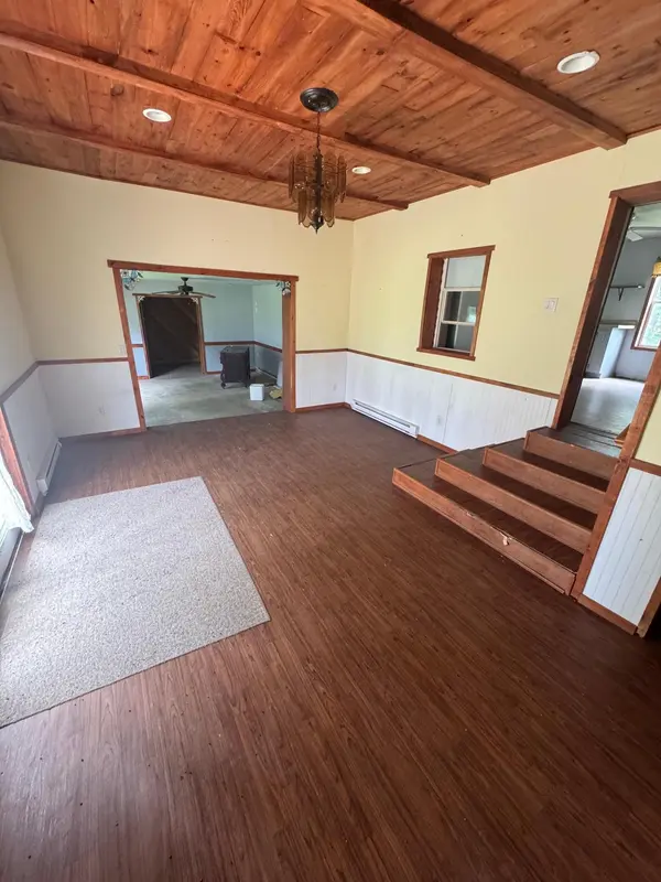 106 2nd AVE N, Mooreton, ND 58061