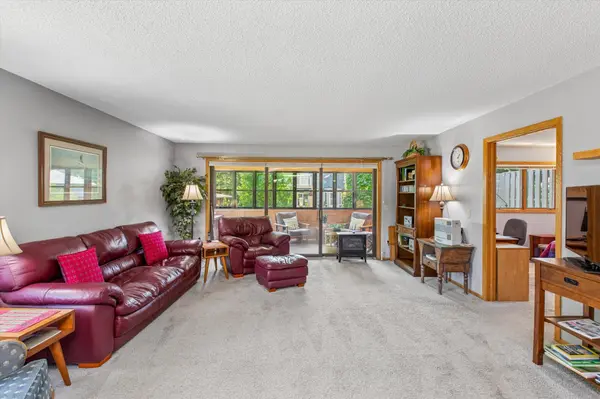 701 Hackerson CT, Northfield, MN 55057