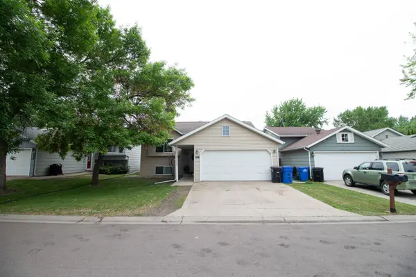 1938 53rd AVE S, Fargo, ND 58104