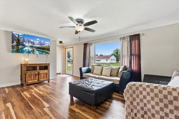 1009 W Center ST, Lake City, MN 55041