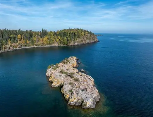 4892 Mn-61, Silver Bay, MN 55614