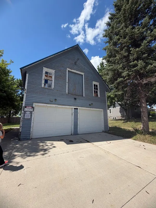301 Connecticut AVE, Adrian, MN 56110