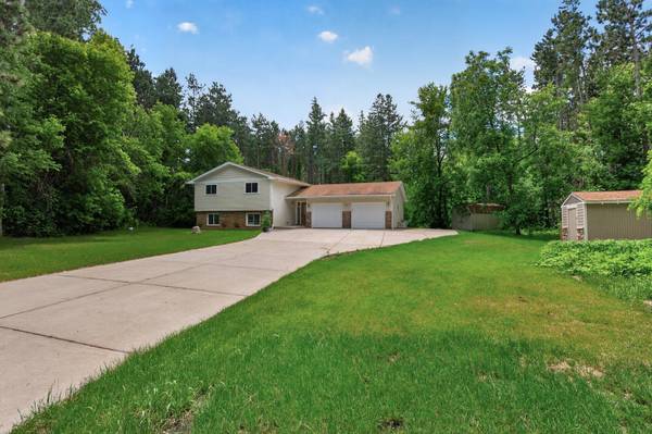 900 Evergreen TRL, Blaine, MN 55014