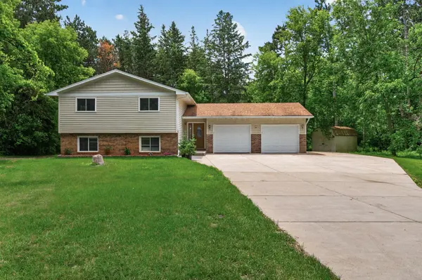 900 Evergreen TRL, Blaine, MN 55014