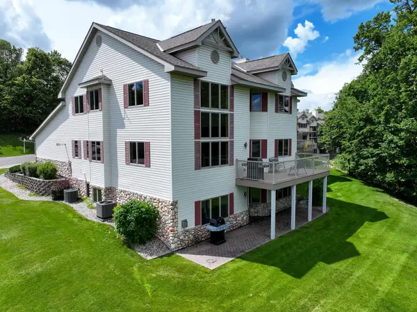 2729 Arrowwood DR NW, Alexandria, MN 56308