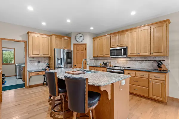 2373 Quail Creek Pkwy NE, Blaine, MN 55449