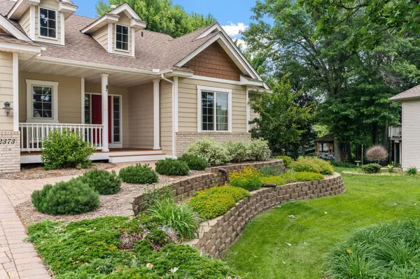 2373 Quail Creek Pkwy NE, Blaine, MN 55449