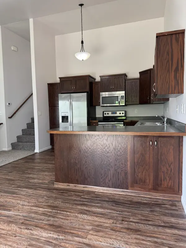 3539 15th ST S, Moorhead, MN 56560