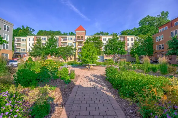 630 Main ST N #201C, Stillwater, MN 55082