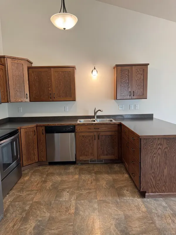 3619 15th ST S, Moorhead, MN 56560