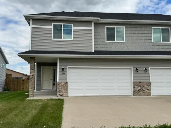3130 27th ST S, Moorhead, MN 56560