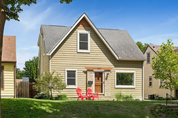 3207 Cleveland ST NE, Minneapolis, MN 55418