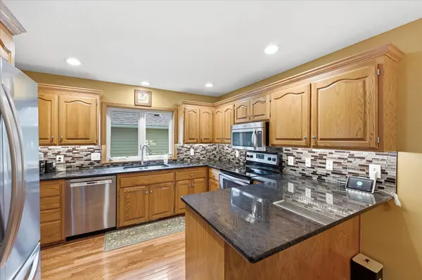 4658 Wildwood ST, Eagan, MN 55122