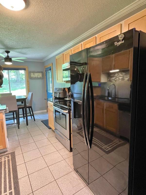 5145 Balmoral LN #4, Bloomington, MN 55437