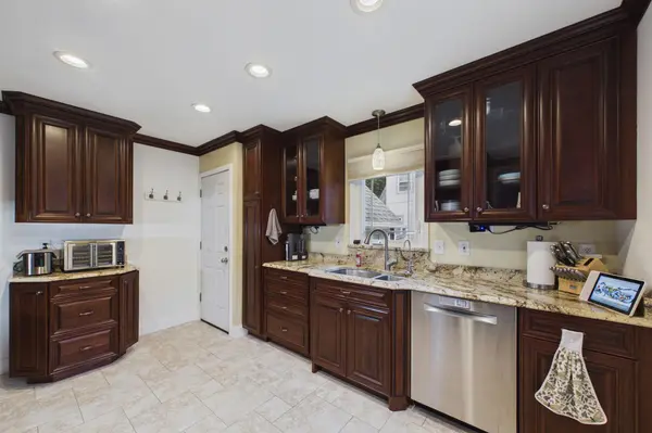 1334 Dunham ST, Albert Lea, MN 56007