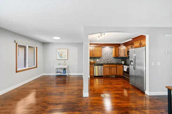 7405 Scot TER, Eden Prairie, MN 55346