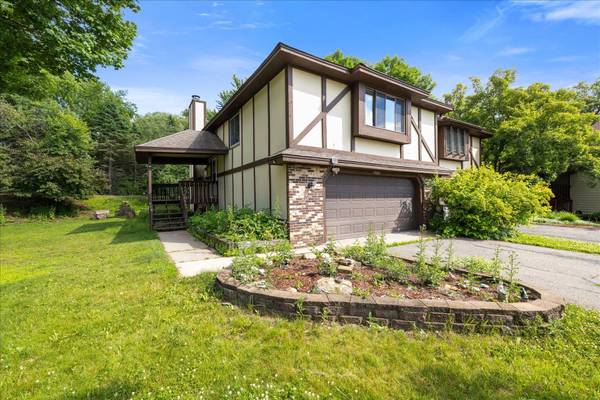7405 Scot TER, Eden Prairie, MN 55346