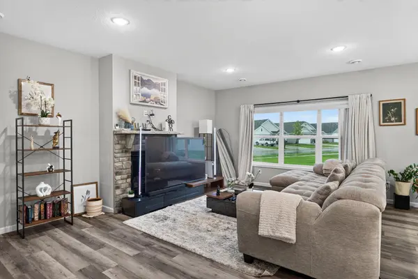 8826 152nd LN NW, Ramsey, MN 55303
