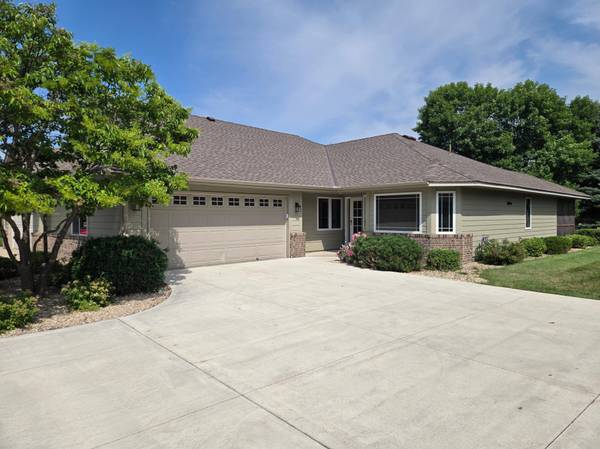 411 Independence ST NE, New Prague, MN 56071