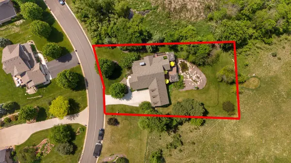 25310 Willow CT, New Prague, MN 56071