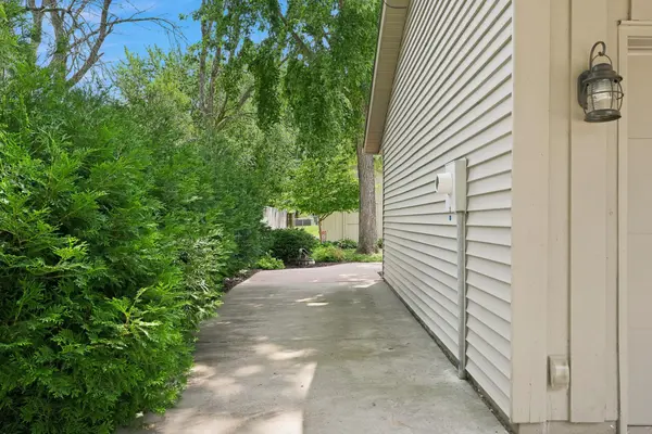 7529 Immanuel AVE S, Cottage Grove, MN 55016