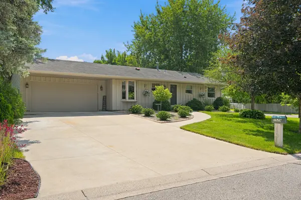7529 Immanuel AVE S, Cottage Grove, MN 55016