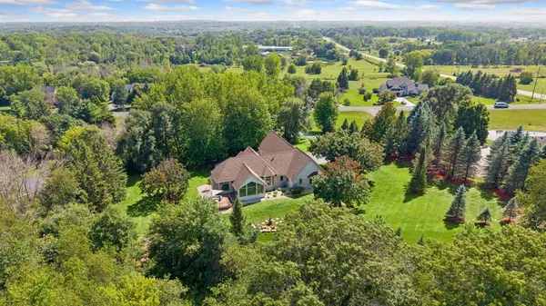 22420 Wagon Wheel TRL, Lakeville, MN 55044