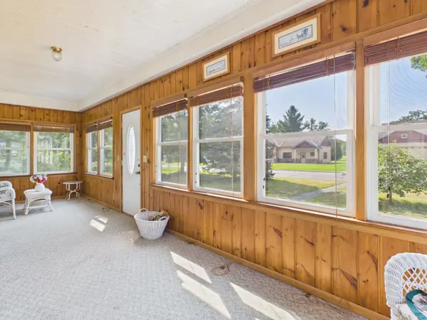 6556 Oak ST, North Branch, MN 55056