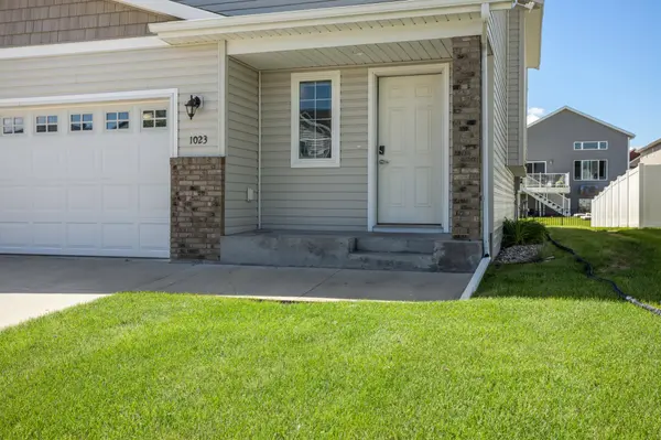 1023 29th AVE W, West Fargo, ND 58078