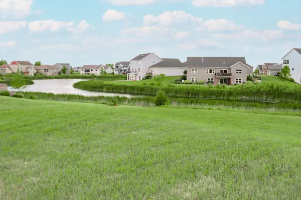22 Sunset CT, North Mankato, MN 56003