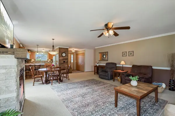 4468 Griffin CIR, Pequot Lakes, MN 56472