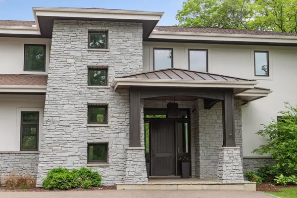 6816 Cheyenne CIR, Edina, MN 55439