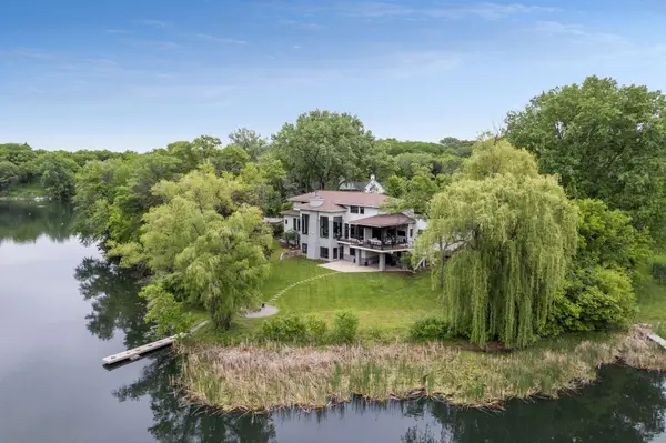 6816 Cheyenne CIR, Edina, MN 55439