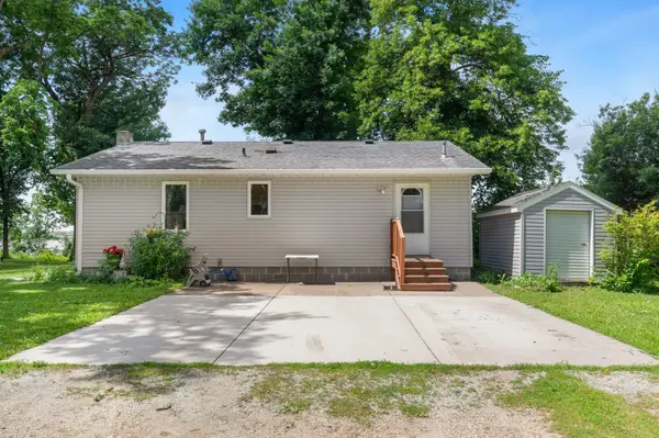 17571 Roberds Lake BLVD, Faribault, MN 55021