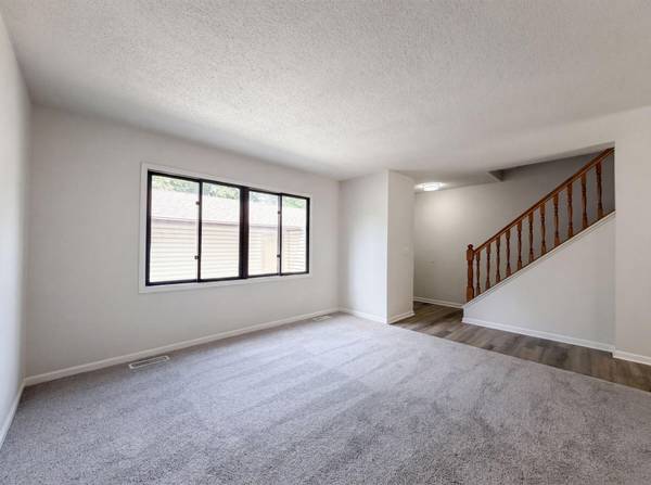 13637 Heather Hills DR, Burnsville, MN 55337