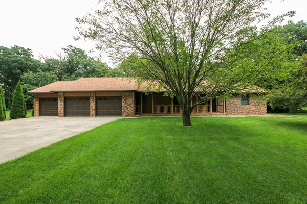 19634 Skyview CIR, Hutchinson, MN 55350