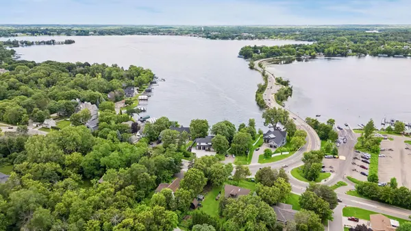 17310 County Road 101 W, Minnetonka, MN 55391