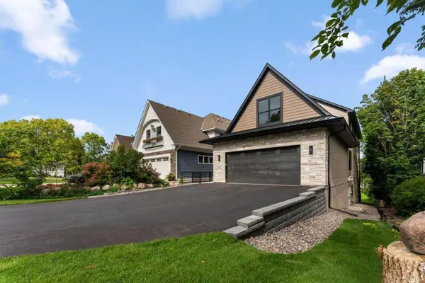 3061 Lake Shore BLVD, Minnetonka, MN 55391