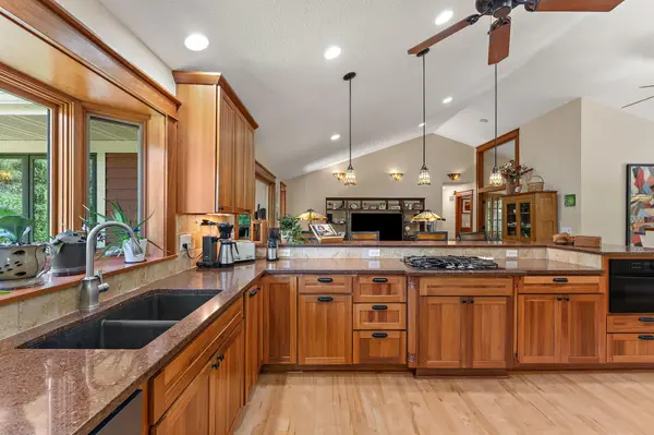 4815 120th ST W, Apple Valley, MN 55124