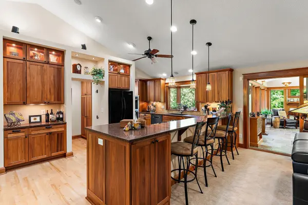 4815 120th ST W, Apple Valley, MN 55124