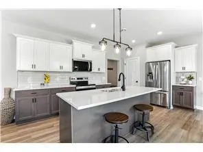 6695 Ridgeview DR, Cannon Falls, MN 55009