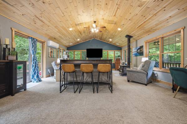 33486 Pierson DR, Pequot Lakes, MN 56472