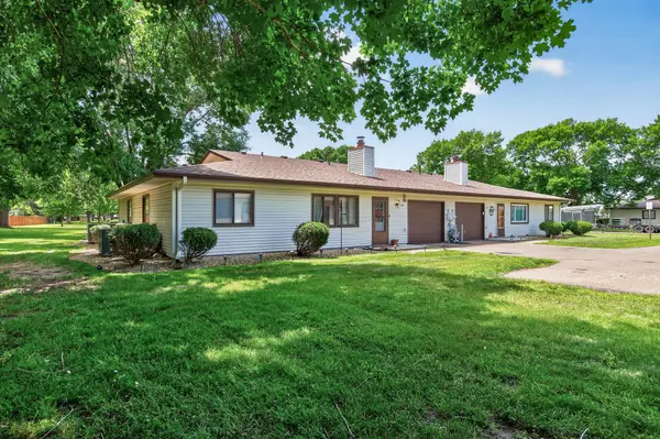 7819 85th CT N, Brooklyn Park, MN 55445