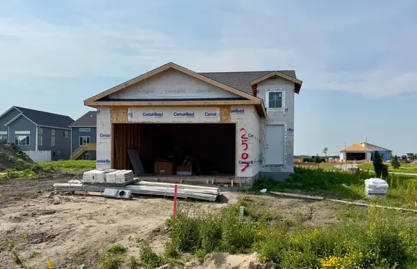 2507 37th AVE S, Moorhead, MN 56560