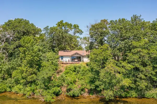 21824 Hillcrest DR, Nisswa, MN 56468
