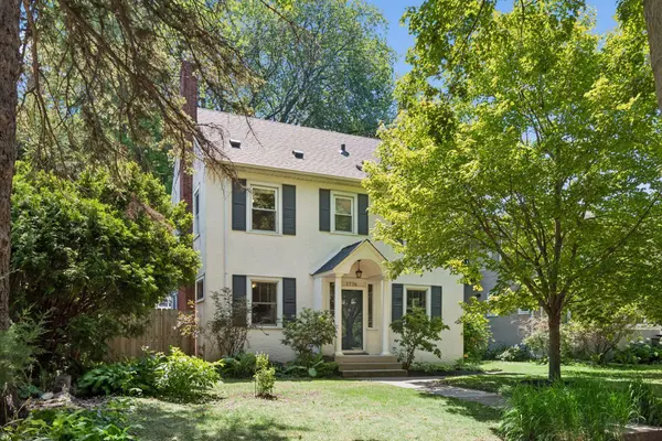 1776 Wellesley AVE, Saint Paul, MN 55105