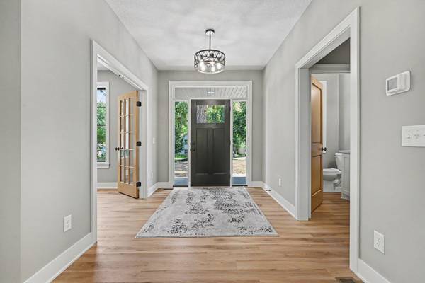 4044 Merriam RD, Minnetonka, MN 55305