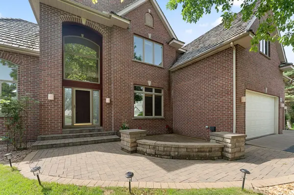 4470 Garland LN N, Plymouth, MN 55446