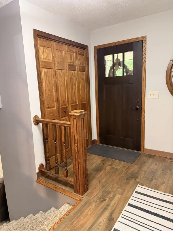 3155 Matthew DR, Windom, MN 56101